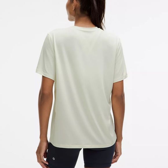BNWT Lululemon Jersey Short Sleeved Training T - Picture 2 of 4